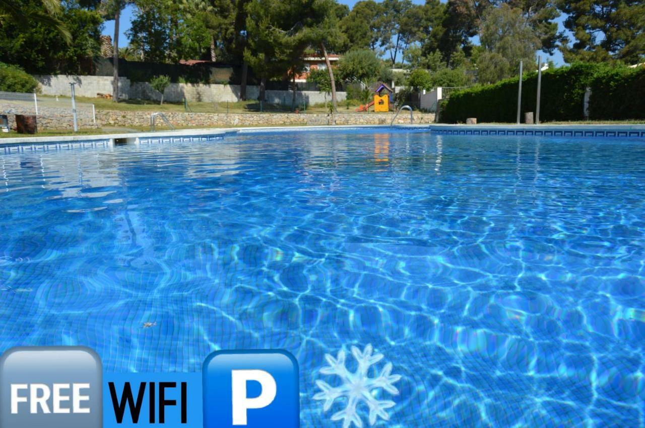 Pool, Beach, Golf & Hard Rock In Salou Exteriör bild
